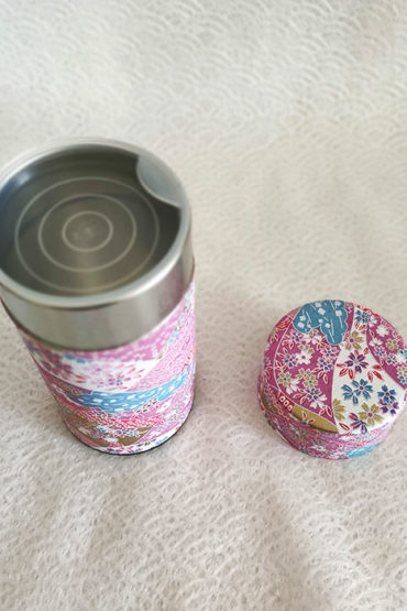 Tea-tin-(large)-Usumurasaki-2