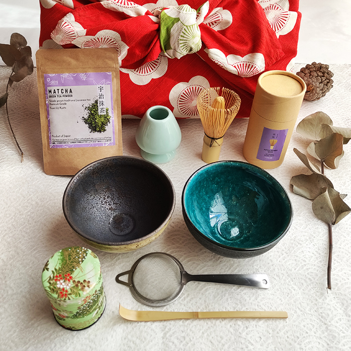 https://www.j-okini.com/wp-content/uploads/2021/11/Matcha-love-gift-deluxe-with-2-bowls.jpg