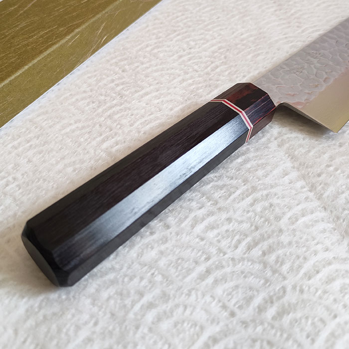 https://www.j-okini.com/wp-content/uploads/2022/04/Japanese-Kitchen-Knife-Gyutou-Hammered-VG10-Octagonal-handle-4.jpg