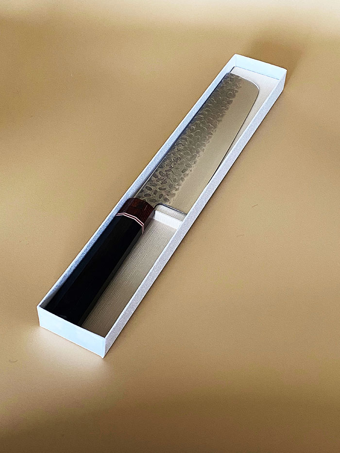 https://www.j-okini.com/wp-content/uploads/2022/05/Japanese-Kitchen-Knife-Nakiri-Hammered-VG10-Octagonal-handle.jpg