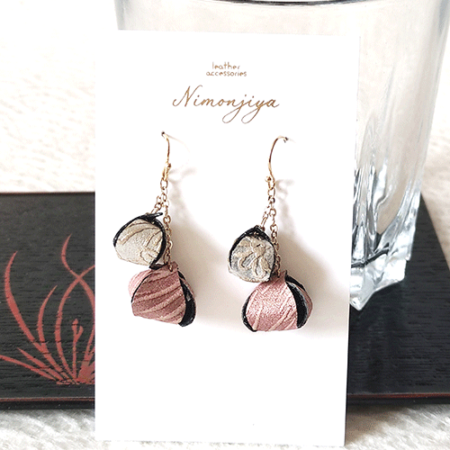 Smoky Pink & Silver Duo – Handmade Kyo-Yuzen Leather Earrings