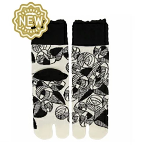 Japanese Tabi socks in black and white with the design of artistic rose. Available at j-okini.com in Malta