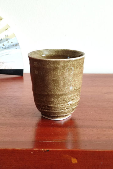 Oribe Brown Naga Yunomi – Mino Ware Teacup